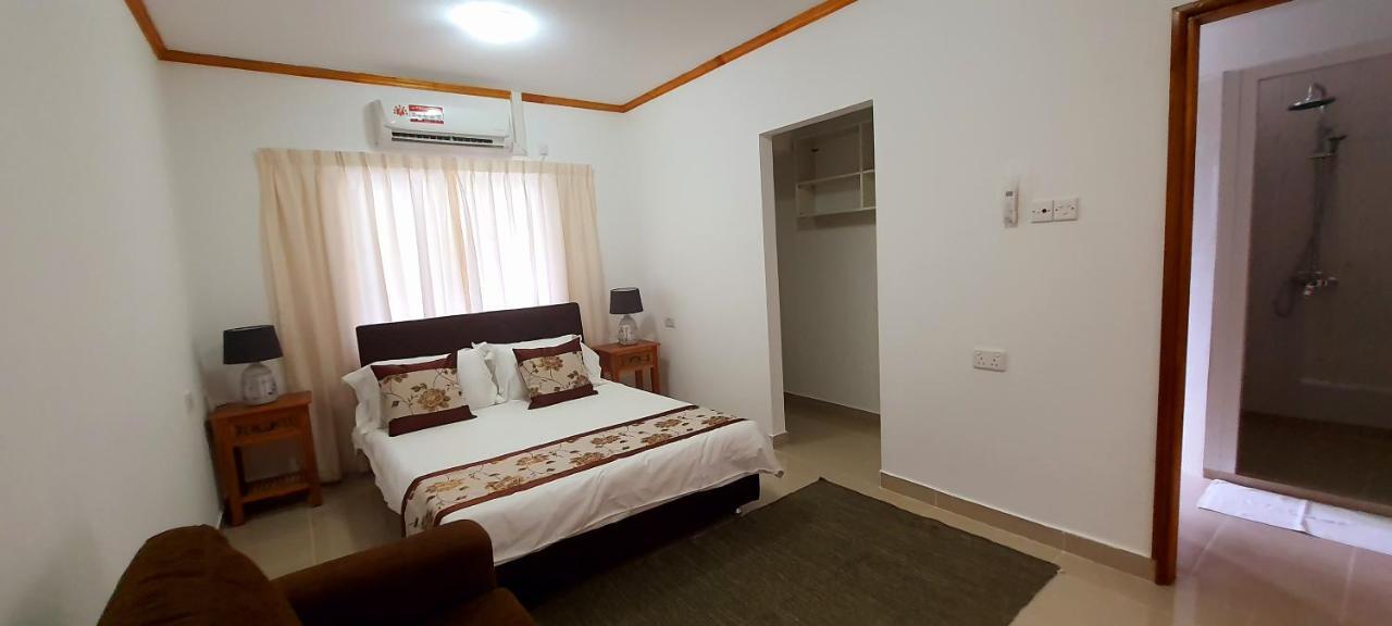 Le Chant De Merle Self -Catering Studios And Apartments マヘ島 エクステリア 写真