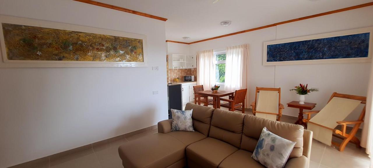 Le Chant De Merle Self -Catering Studios And Apartments マヘ島 エクステリア 写真