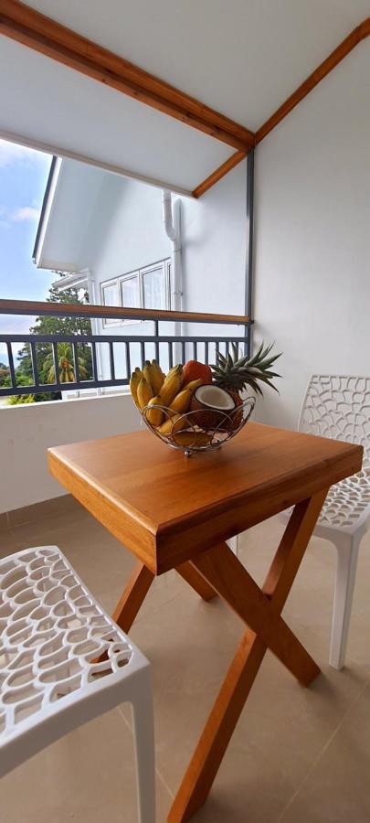 Le Chant De Merle Self -Catering Studios And Apartments マヘ島 エクステリア 写真